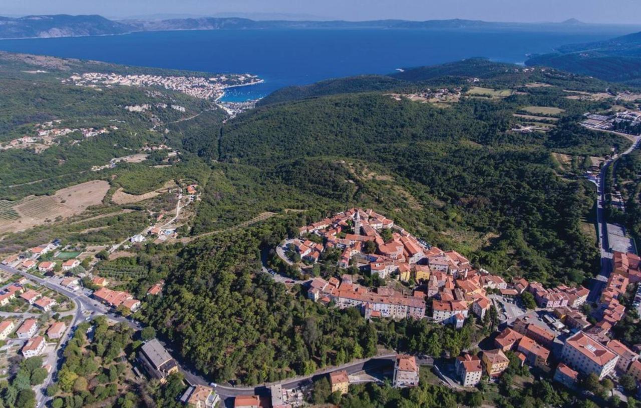 E&T Apartments With A Beautiful Pool Rabac Eksteriør bilde