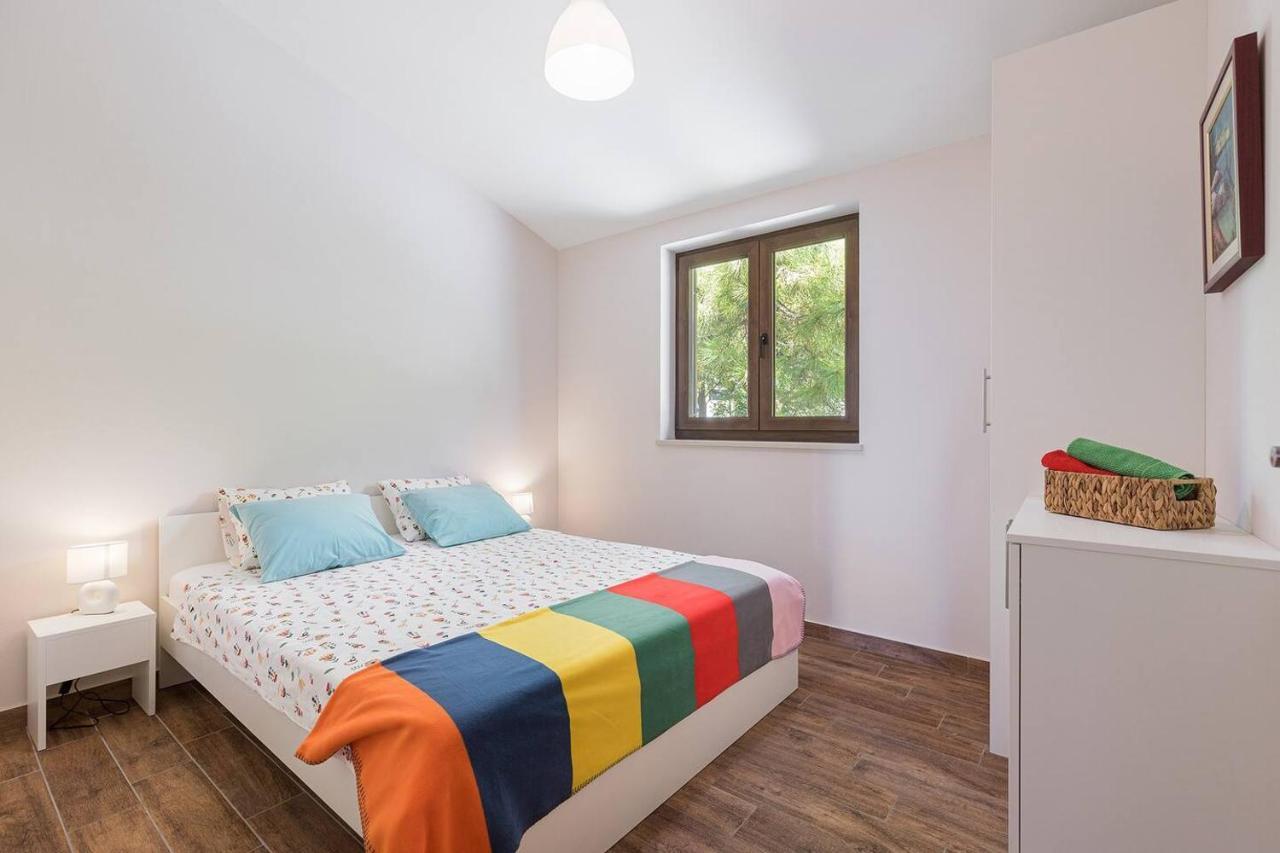 E&T Apartments With A Beautiful Pool Rabac Eksteriør bilde