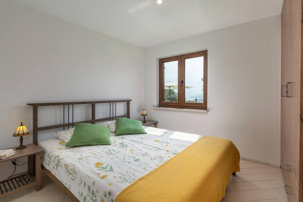 E&T Apartments With A Beautiful Pool Rabac Eksteriør bilde